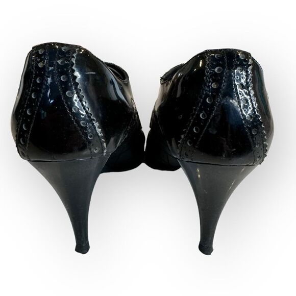 Chanel Patent Leather Lasercut Booties 37.5 - Picture 4 of 14